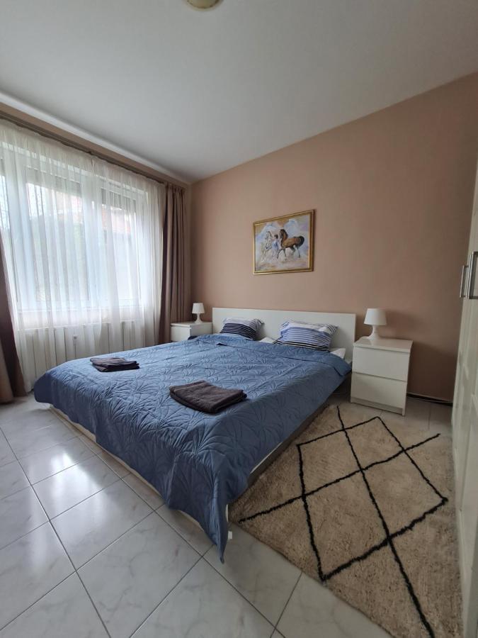 Raya Maisonette, Ideal Center Appartement Sofia Buitenkant foto